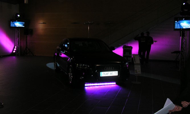 AUDI